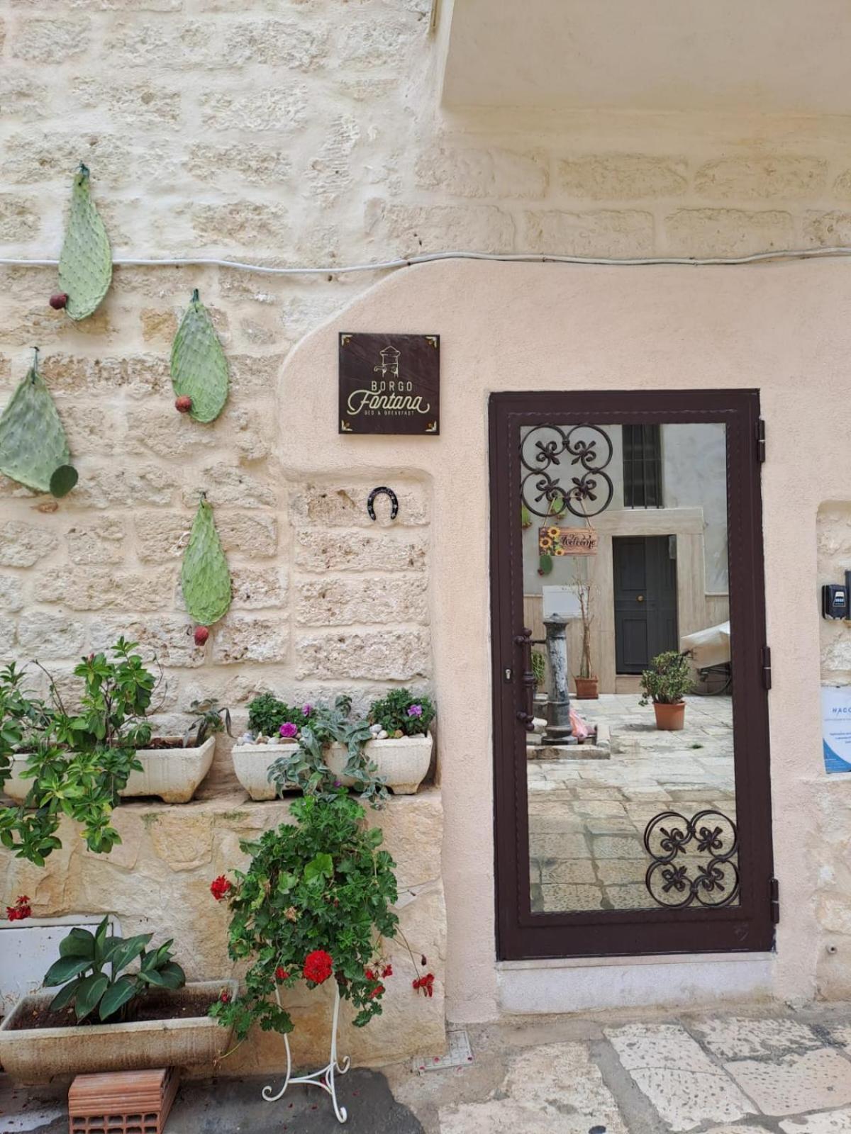 Borgo Fontana B&B Bari Bagian luar foto