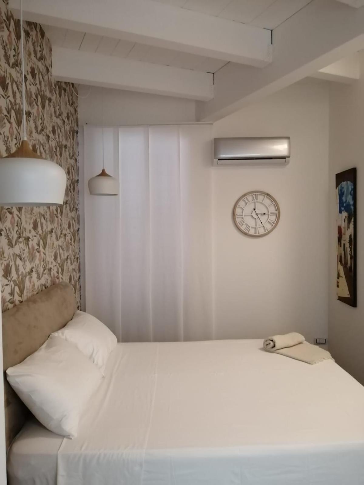 Borgo Fontana B&B Bari Ruang foto
